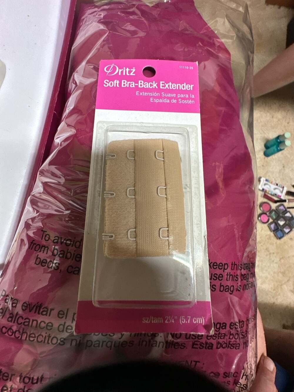 Dritz Soft Bra-Back Extender, 2-1/4 Inch, 3-Hook, Beige